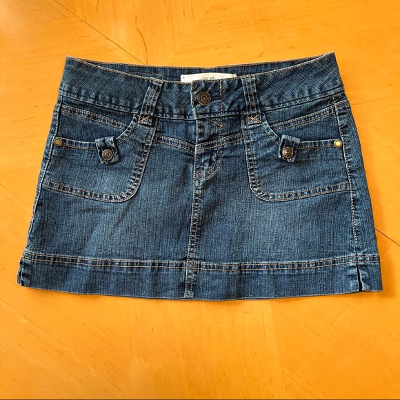 Denim mini skirt - Picture 1 of 4